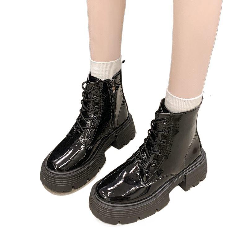 British Martin Boots Women's 2025 Autumn and Winter New Black Small Man Thick-soled Height-increasing Skinny Short Boots Women