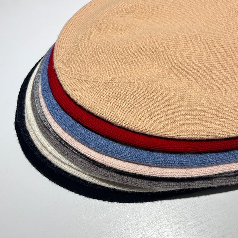 Autumn and winter beautiful slave fine wool knitted hat seamless integration solid color men's and women's fashion hat M * X cold hat stacking hat