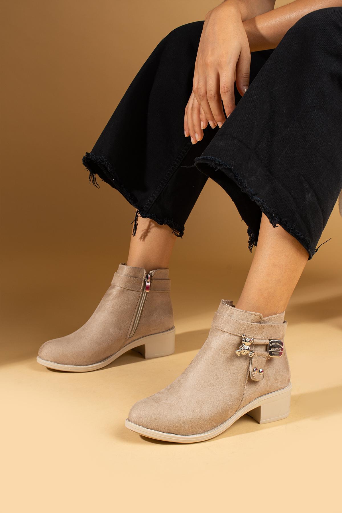 

Buckle Detailed Zippered Women s Boots 57-02-24Suede 36 бежевий