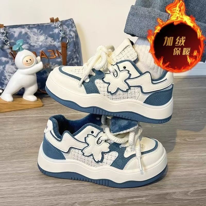 Fleece platform white shoes women's autumn and winter versatile original niche board shoes students warm two cotton shoes