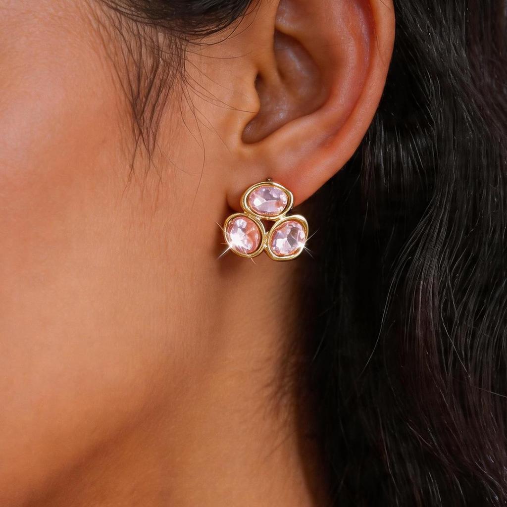European & American Luxury Geometric Rhinestone Stud Earrings - Chic, Fashionable Design for Women