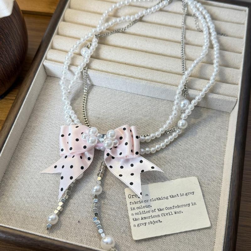 Romantics Pink Dotted Bowknot Designs Pearls Necklace Stylish Clavicle Chain Feminine Accessory For Daily Wear