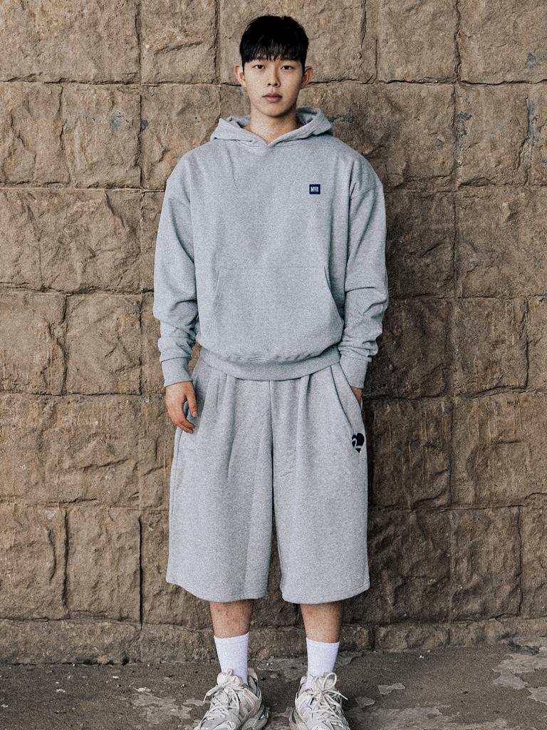 Maebeolig Mvr Heart Logo Super Wide Bermuda Pants Grey