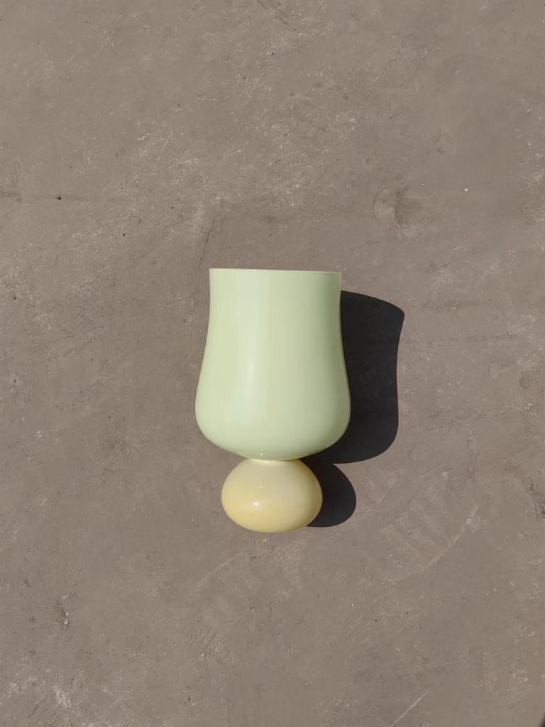 Bunte Glas-Tulpen-Blumen-Glastasse, Retro-Wasserbecher mit hohen Füßen, hohe Borosilikatglas-Tasse, süßes Mädchenherz, Wein- und Milchglas