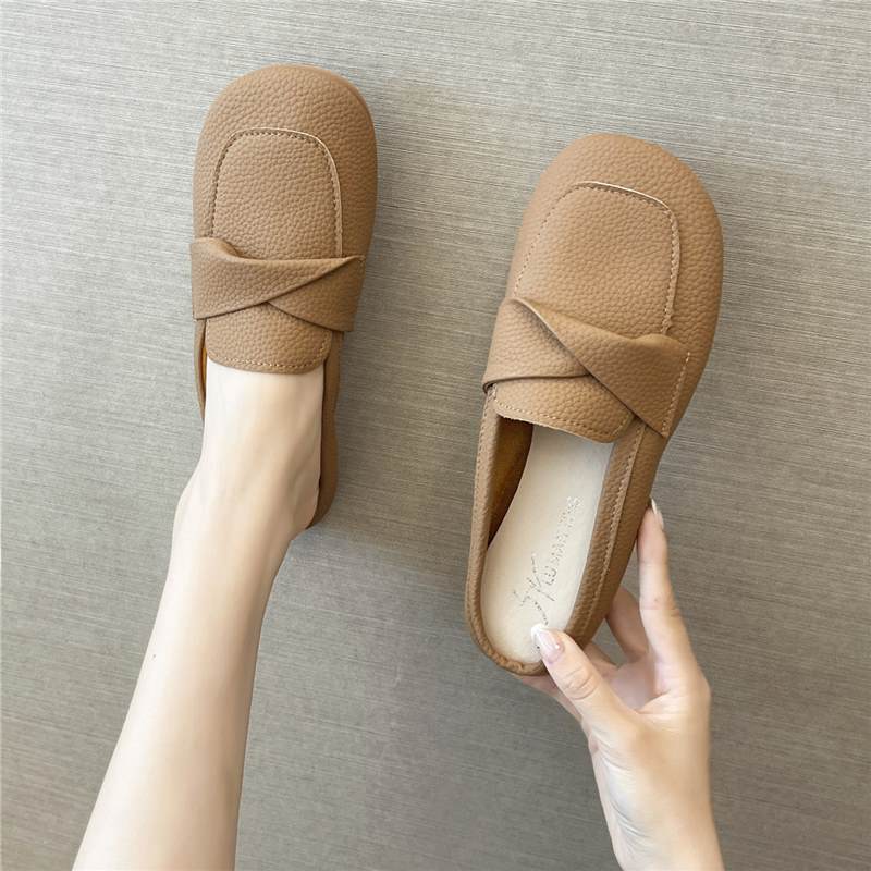 

Тапочки женские новые полутапочки Baotou Loafu на лето 2025 года женские мягкие подошвы без каблуков бабушкины туфли классные тапочки женские 40 коричневый