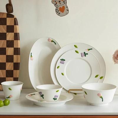 Kreative Relief Blume Keramik Platte Licht Luxus Restaurant Köstliche Salat Obst Platte Exquisite Hause Gerichte Esszimmer Platten