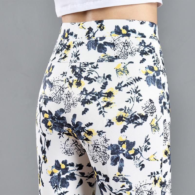 2024 Green Floral Plaid Slim Fit Stretch Flare Women's Summer Pants with Elastic Waist