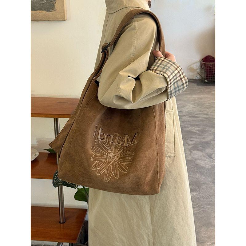 Tote Bag with Large Capacity, Suitable for Commuting, Versatile Single Shoulder Crossbody Bag