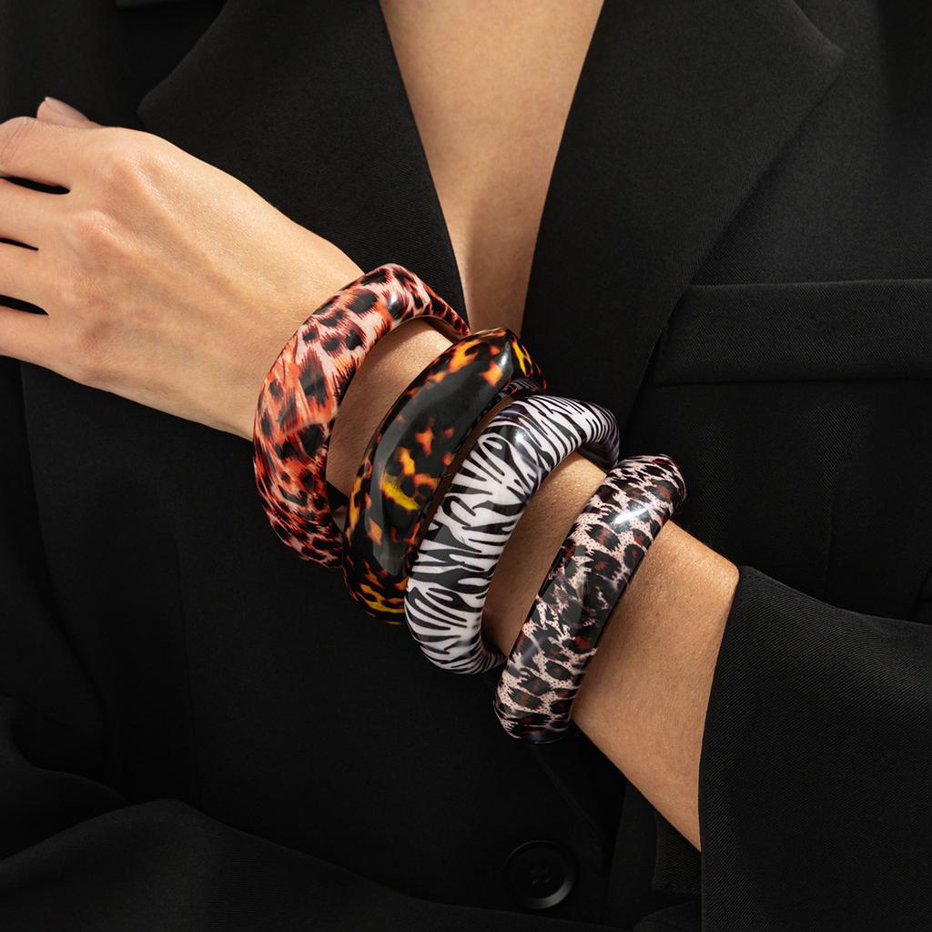 Exaggerated Irregular Wide Leopard Pattern Bangles Fashion Geometric Acrylic Resin Bangle for Women Vintage Bracelets Jewelry