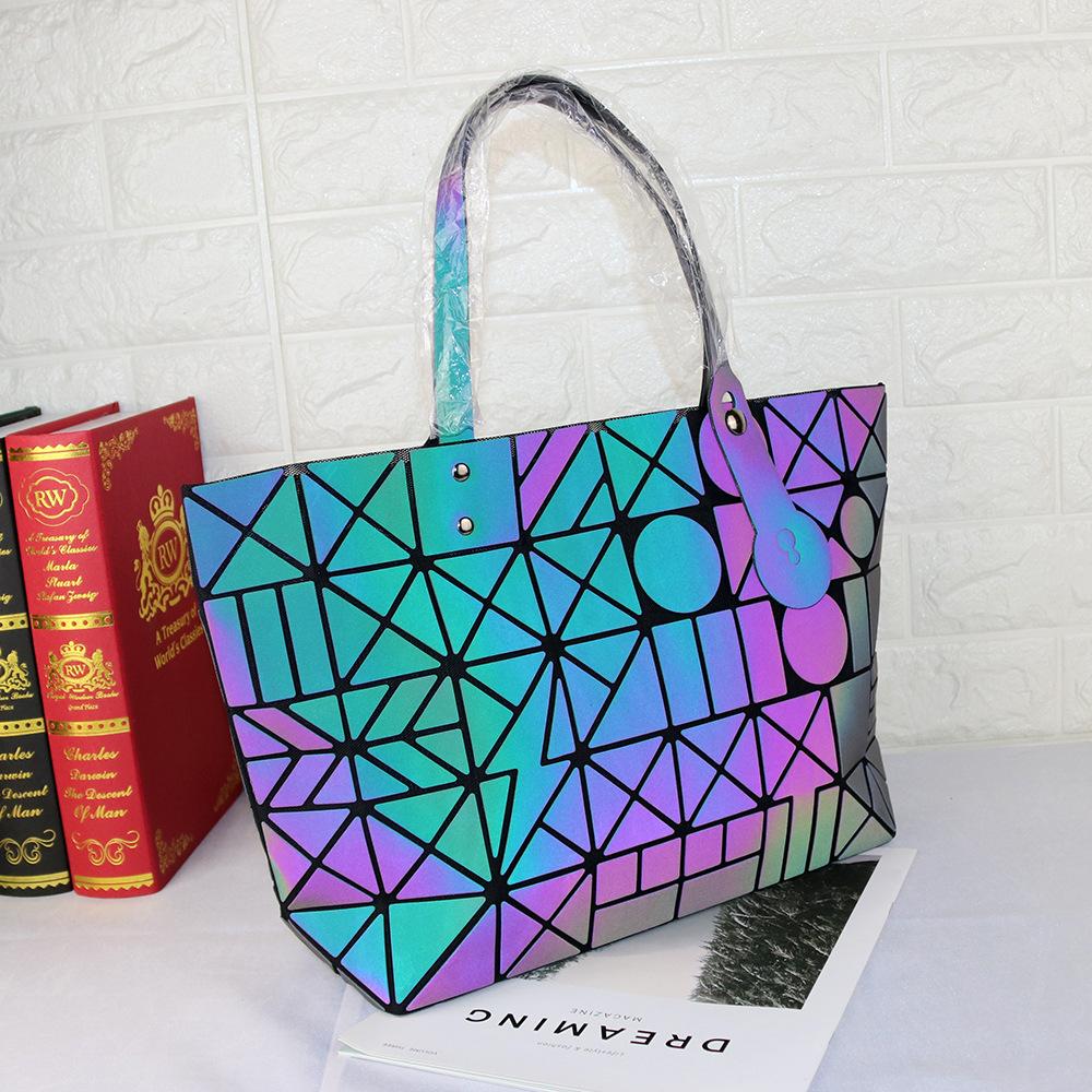 Luminous Variety Folding Women's Bag Same Fashion Geometric Rhombus Color Changing Symphony Bag One Shoulder Handbag Bag