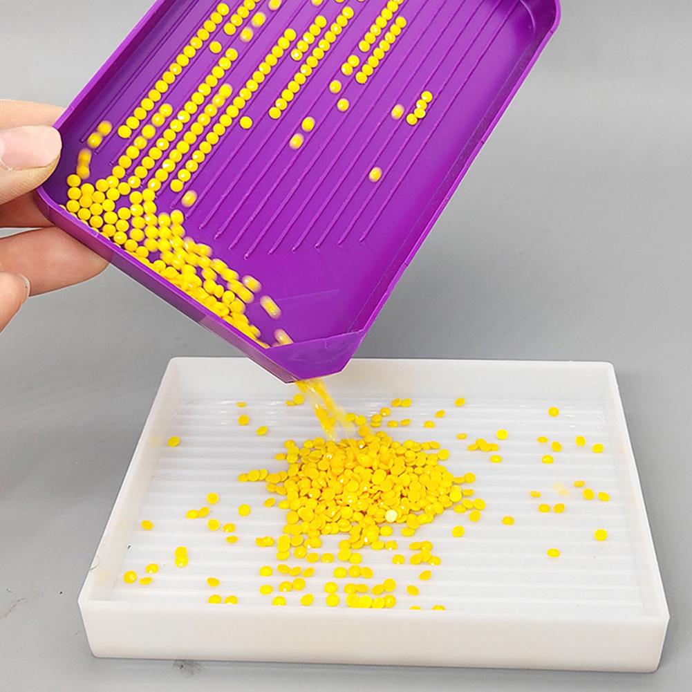 Funnel Diamonds Painting Tray Large Capacity DIY Mosaic Tary Art Crafts 5D Handmade Plastic Purple Handicrafts Tool Accessories