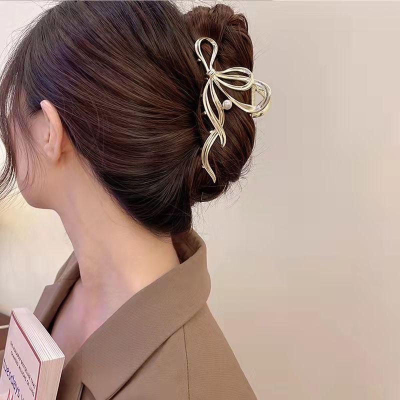 Pinza a morsetto in metallo ad alto livello con fiocco per capelli 2024 per donna: Pinza per Capelli a Forma di Squalo, Grande, Elegante, Stile Freddo, per la Nuca