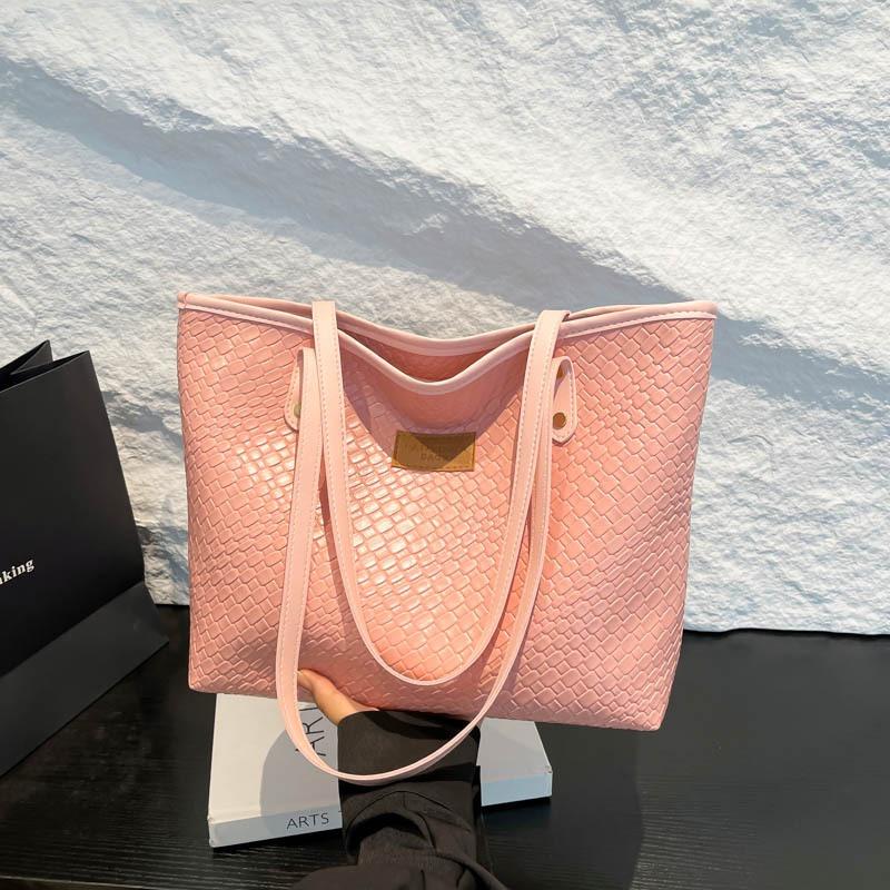 Large Capacity Bag Women's Summer New Trend Large Capacity Versatile Shoulder Bag Commuter Fashion Van Tote Bag
