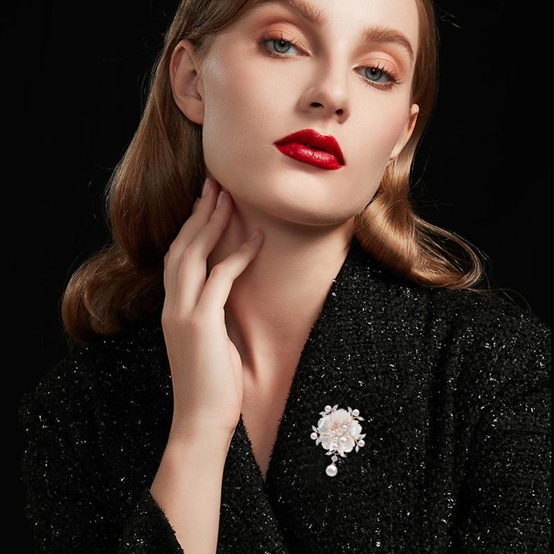 New Versatile Natural Shell Rose Brooch Mother Shell Flower Brooch Coat Suit Accessories