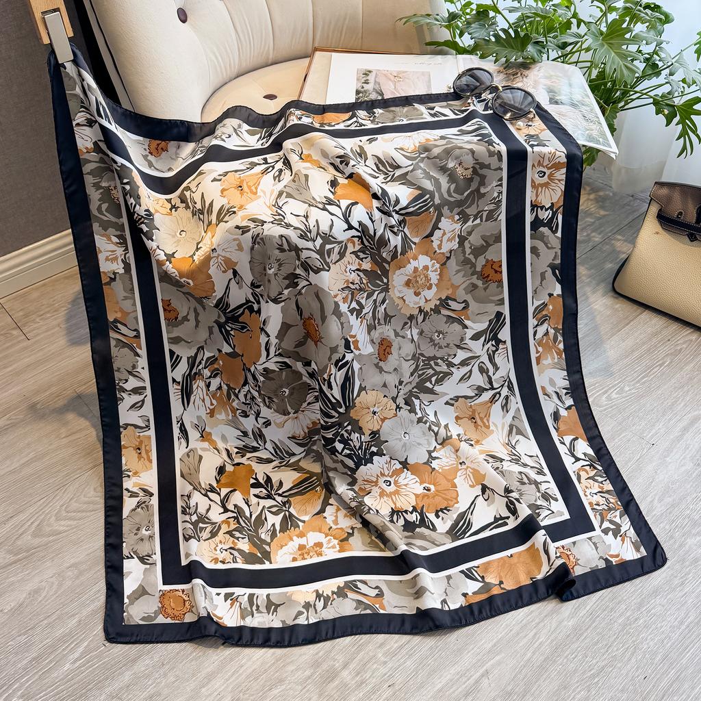 Spring And Summer Fashion Luxury Printing 90*90Cm Women Scarf Satin Square Shawl Elegant Headscarf Beach Sun Protection Bandana