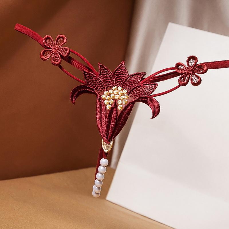 РЎРµРєСЃСѓР°Р»СЊРЅС‹Рµ Р¶РµРЅСЃРєРёРµ РєСЂСѓР¶РµРІРЅС‹Рµ СЃС‚СЂРёРЅРіРё РІ С„РѕСЂРјРµ С†РІРµС‚РєР°, СЃС‚СЂРёРЅРіРё СЃ РѕС‚РєСЂС‹С‚РѕР№ РїСЂРѕРјРµР¶РЅРѕСЃС‚СЊСЋ, РЅРёР¶РЅРµРµ Р±РµР»СЊРµ, С‚СЂСѓСЃРёРєРё, СЌСЂРѕС‚РёС‡РµСЃРєРёРµ С‚СЂСѓСЃС‹ СЃ РІС‹С€РёРІРєРѕР№
