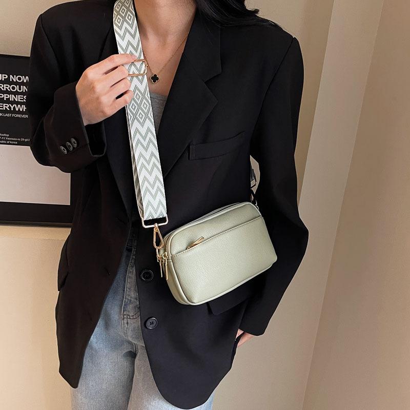Fashion messenger bag small square bag women's bag niche solid color PU versatile simple women's shoulder bag