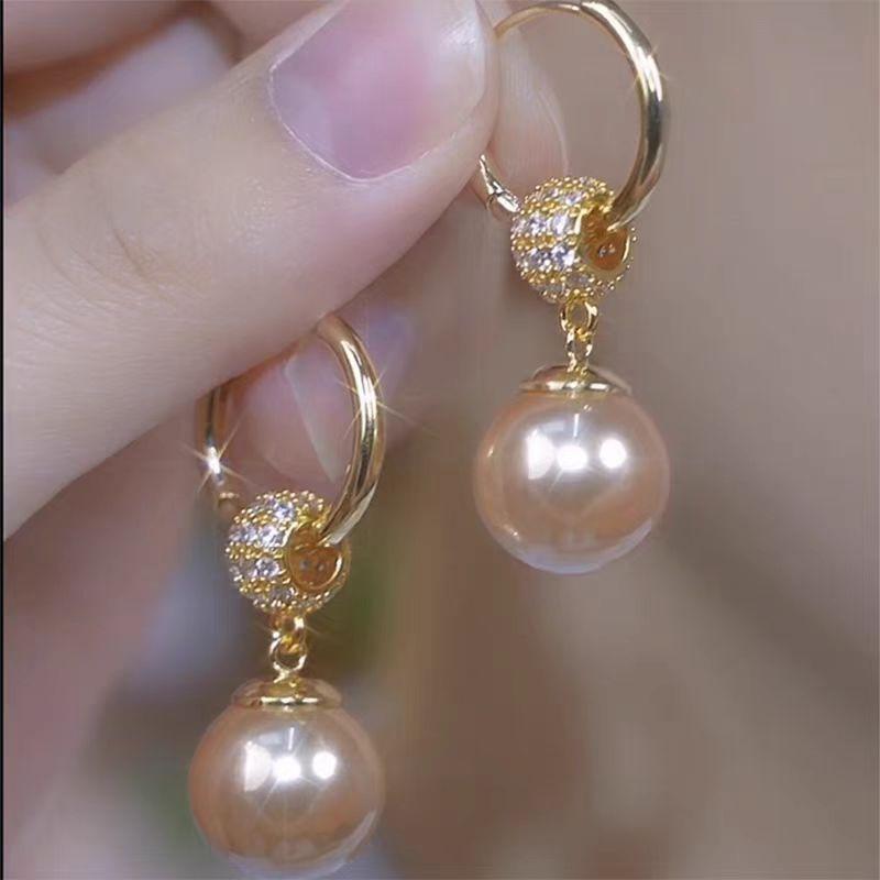 Versatile Retro Tassel Earrings In A Niche Style
