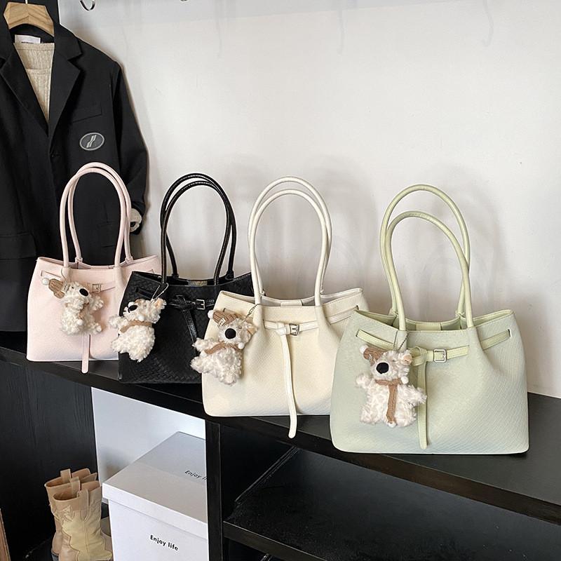 Minimalist Pu Shoulder Bag With Inner Zip Pocket For Work And Casual Outings