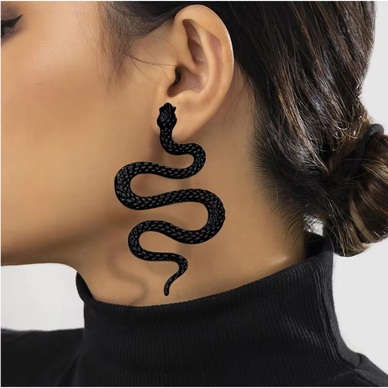 EVISPOL Sexy and Exaggerated Halloween Snake Shaped Stud Earrings for Women Fashion Gothic Personalized Trendy Girl Rock Jewelry