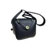 Bolso de hombro PU monocromático para mujer bolsos con línea de costura con cremallera suave   a la moda