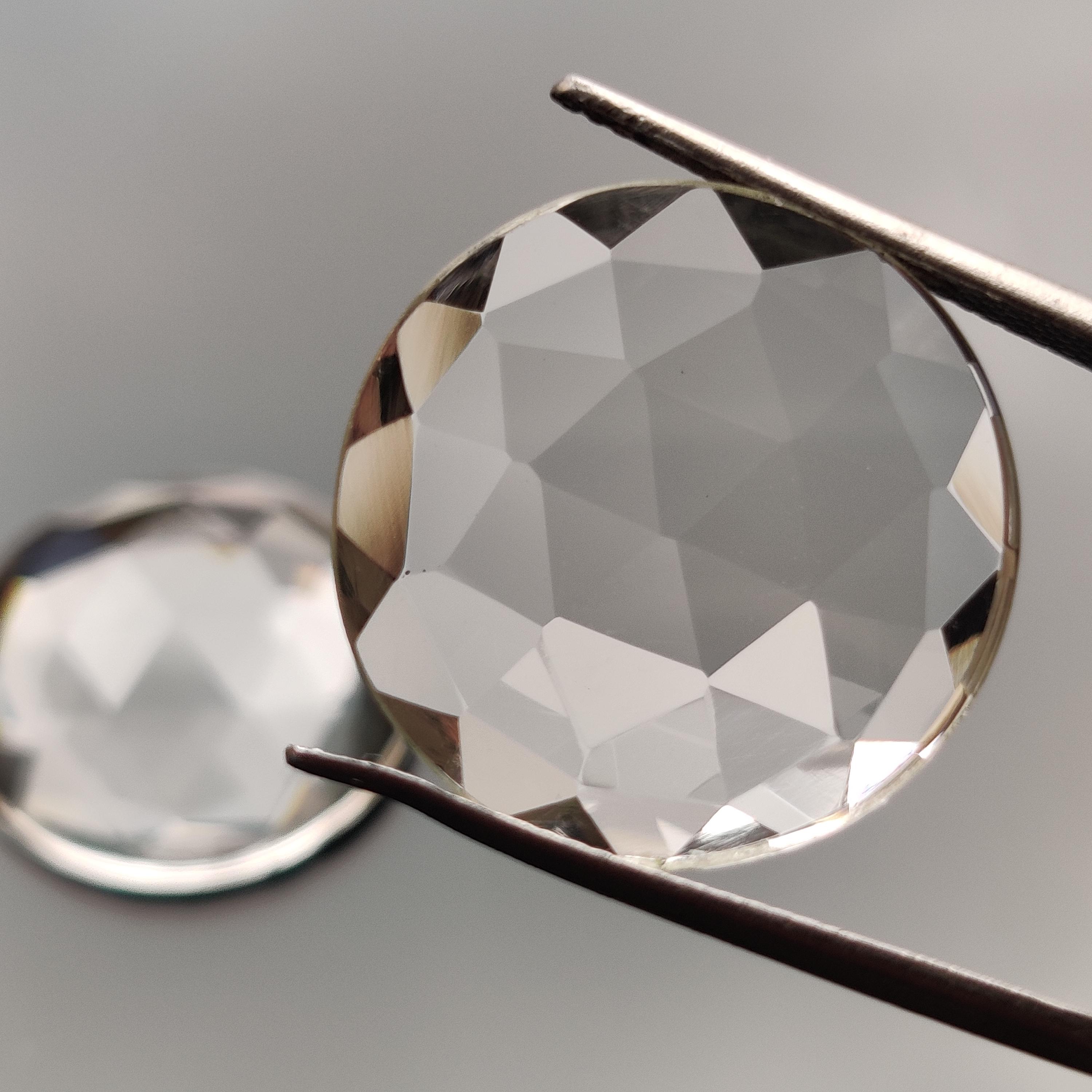 

2 штуки пара круглый огранки «роза» красивый белый стеклянный камень, необработанный камень, 21,60 карата, 20 мм размер круглый камень. 2 Pcs 21.60 Crt, 20 MM