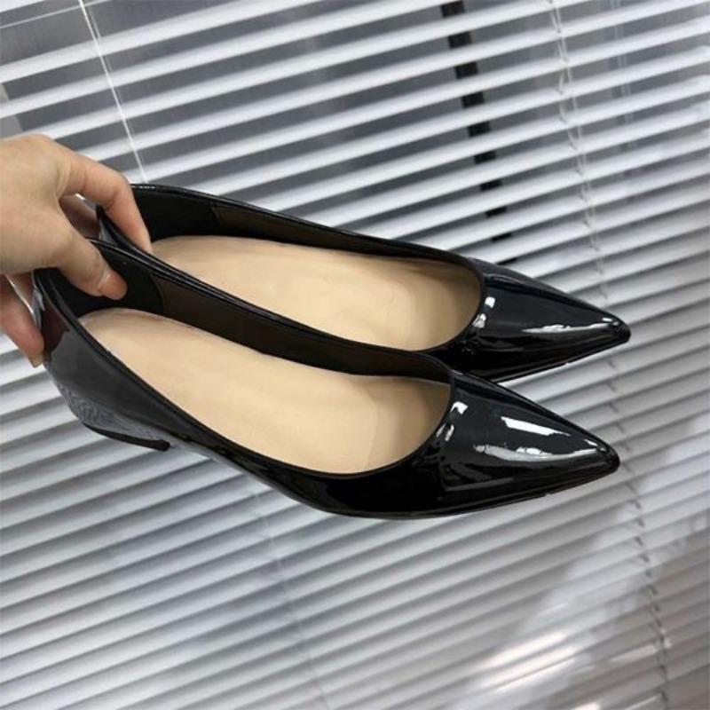New spring and autumn nude inner height increase pointed flat shoes women's shallow mouth shoes versatile commuter shoes