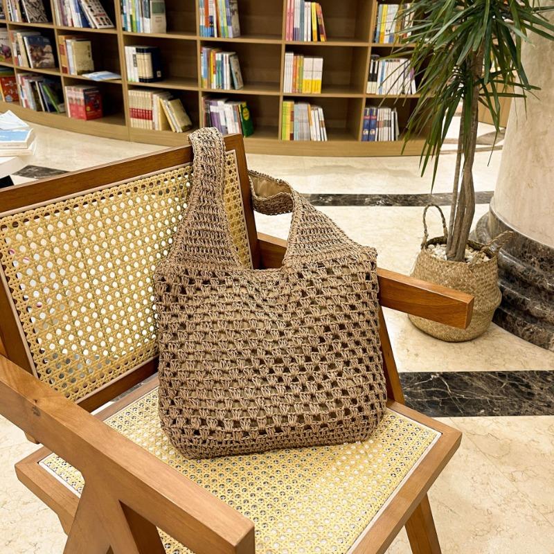 New seaside leisure vacation shoulder bag casual simple trend underarm straw reticulated woven beach bag