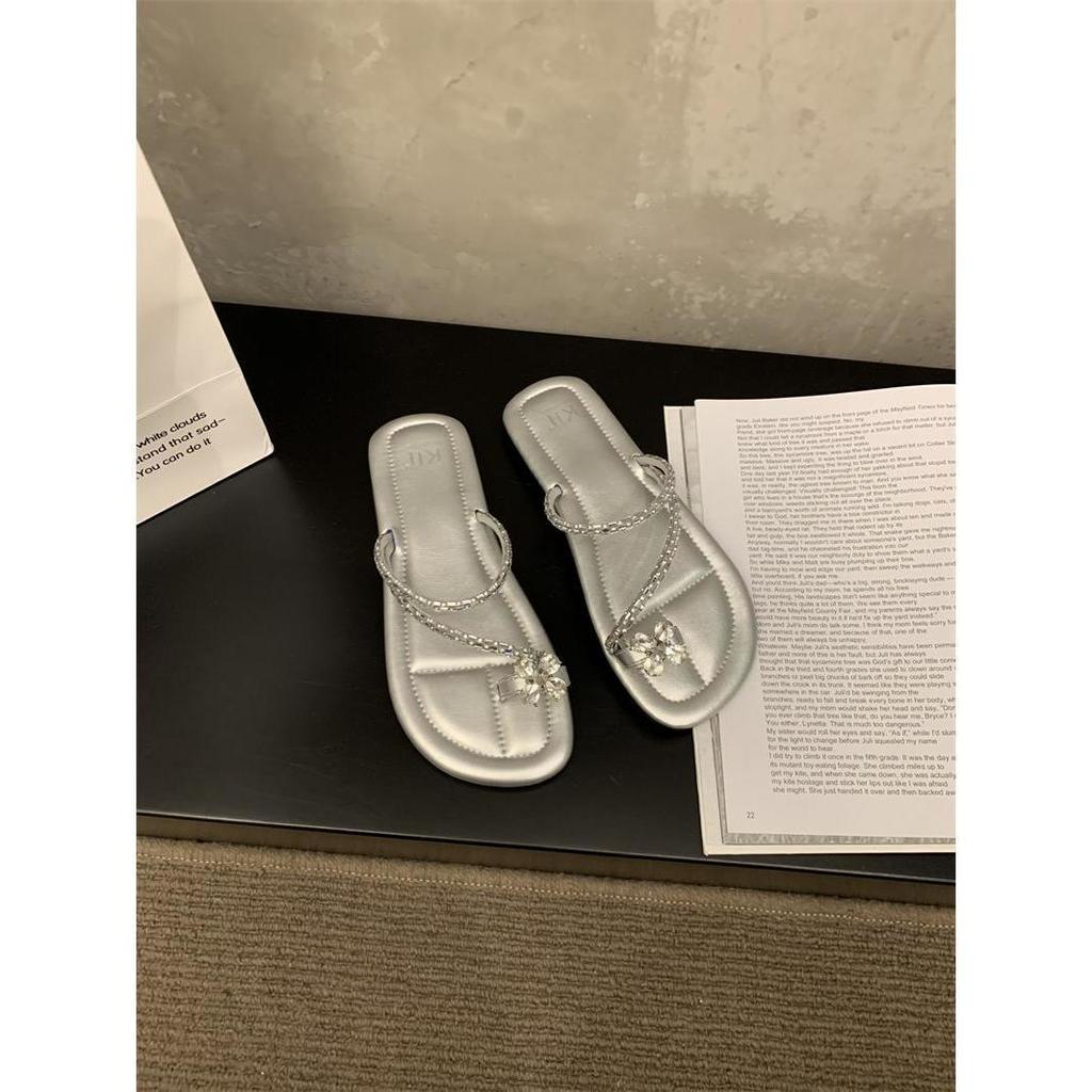 Flat-bottomed French set-toed small cool slippers fairy shoes 2025 new summer soft-soled with skirt rhinestone sandals