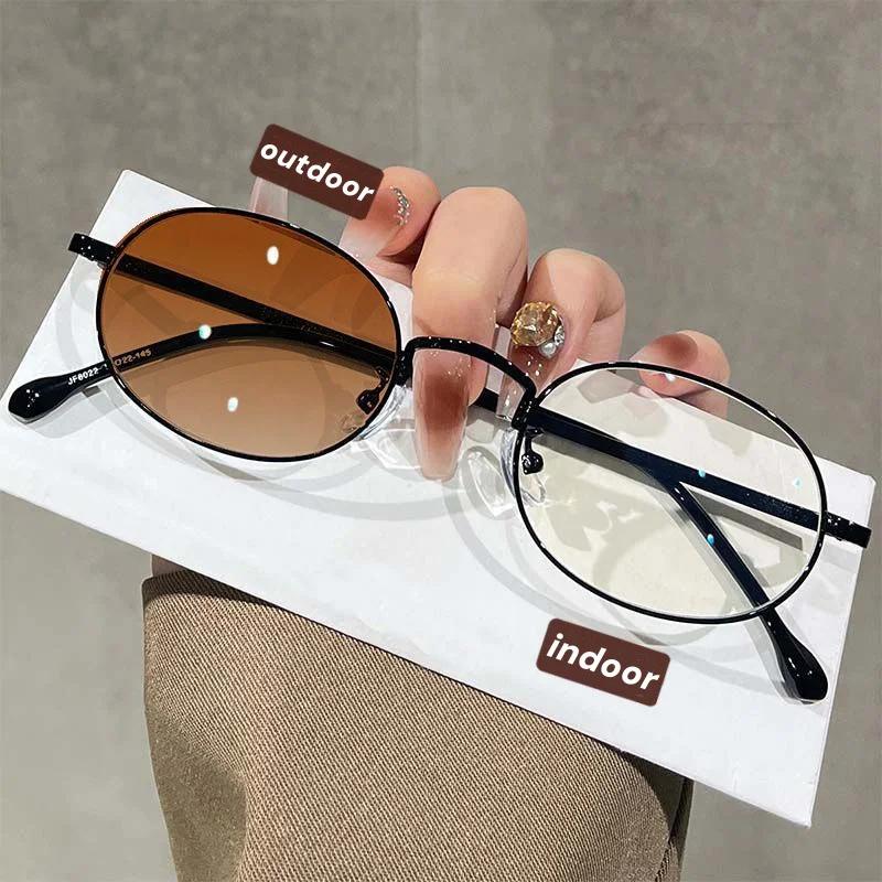 New Luxury Pochromic Myopia Glasses Men Women Fashion Oval Frame Myopia Glasses Blue Light Blocking Glasses 0 To -4.0