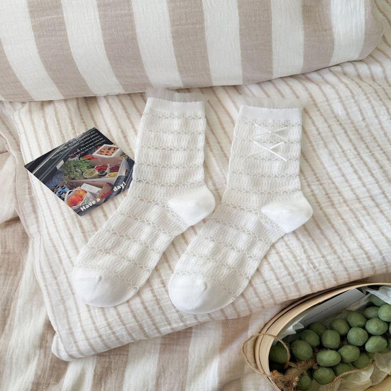 2026 Summer Women s Mid-Calf Lace Bow Socks: Korean Style Sweet Silk One Size