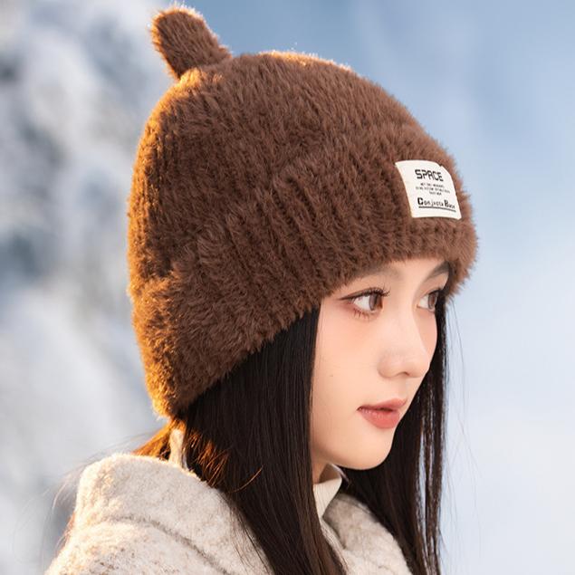 Winter Windproof Wool Hat Women's Casual Warm Plush Hat Outdoor Windproof Ear Protection Pullover Hat