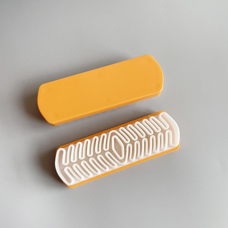 

Suede & Flocked Leather Brush Set: Eraser, Natural Rubber Shoe Brush for Stain Removal, Suitable for Suede Shoes and Snow Boots. оранжевый