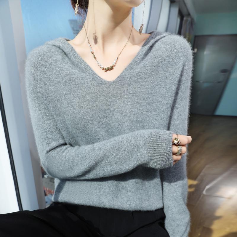 

Женский теплый вязаный свитер-худи Осень/Зима 2025 M