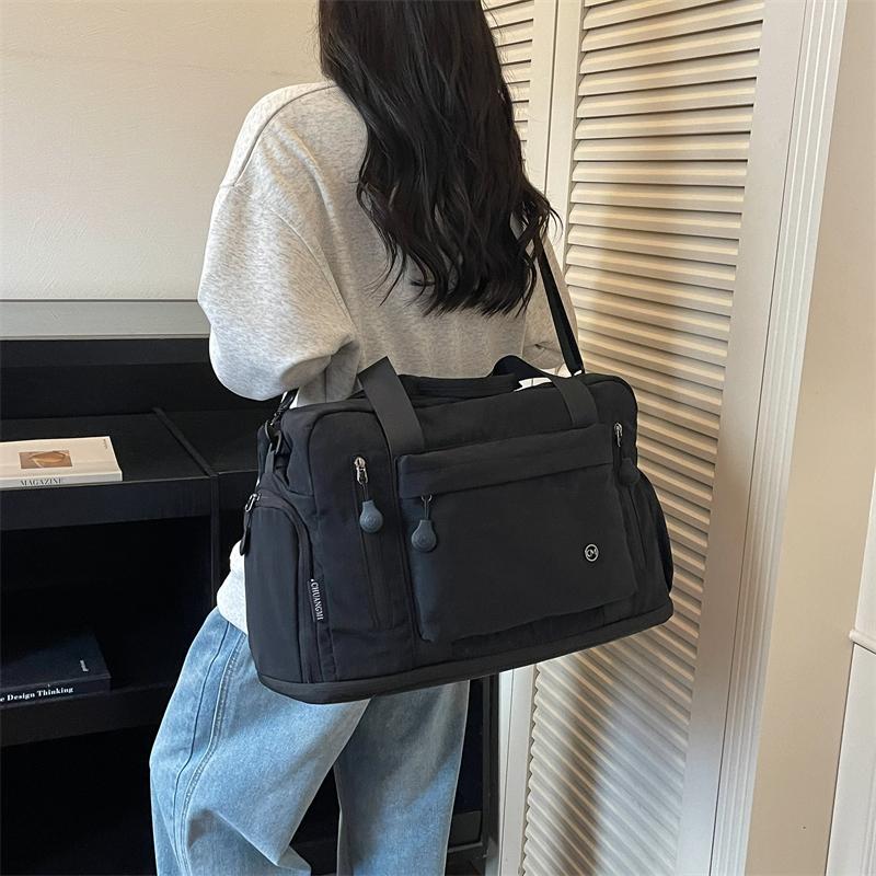 Large Capacity Nylon Duffel Bag for Women Men Lightweight Travel Tote Crossbody Shoulder