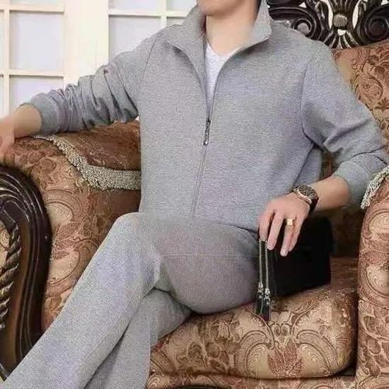 New Arrival: Men's Plus Velvet Autumn/Winter Sports Suit - Trendy Long-Sleeve Jacket for Middle-Aged and Elderly, Large Sizes Available.