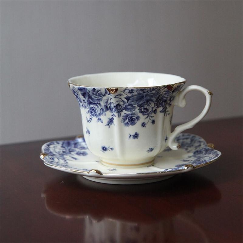 European Coffee Cup Saucer Set Flower Tea Cups Set Porcelain English Afernoon Tea Cup and Saucer Coffee Ceramic Cups Mugs Gift