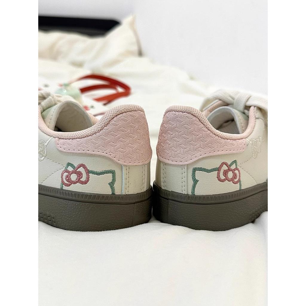 Niche guava color hello kitty shoes cute little white shoes schoolgirl summer versatile board shoes