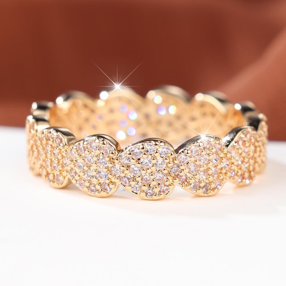 Luxury Gold Color Scalloped Zircon Pave Ring for Women Fashion Jewelry Daily Party Wedding Gift