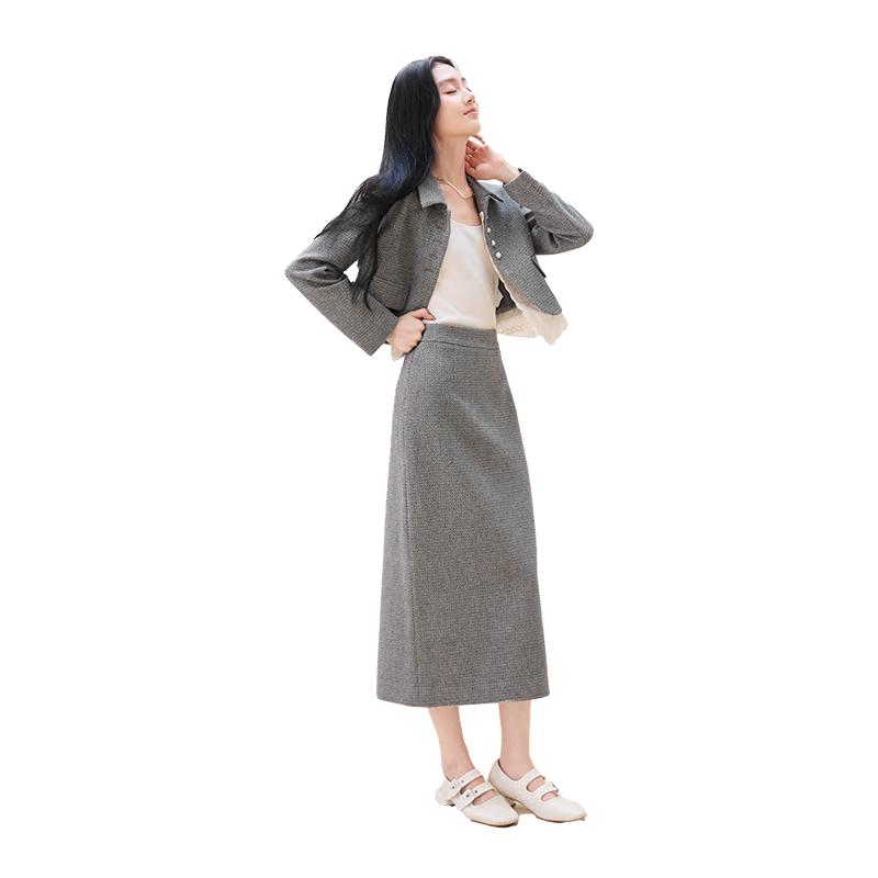 

Xiangying French Style Wool Blend Short Coat M