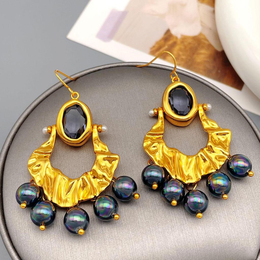 French Retro Pearl Tassel Irregular Pleated Dangle Earrings - Stylish & Unique Design