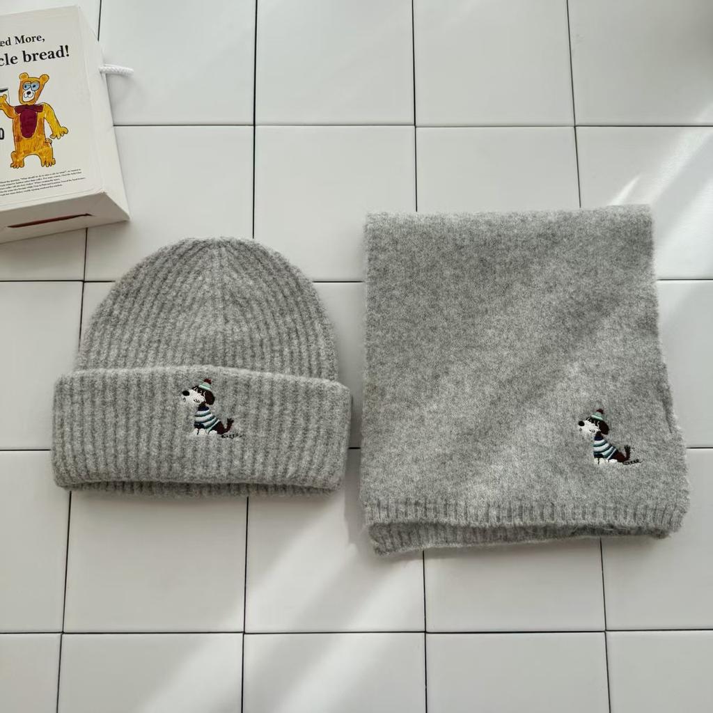 Puppy Embroidered Scarf, Hat, Headgear, Female Autumn and Winter Warm Face Small Knitted Wool Hat Outdoor Leisure