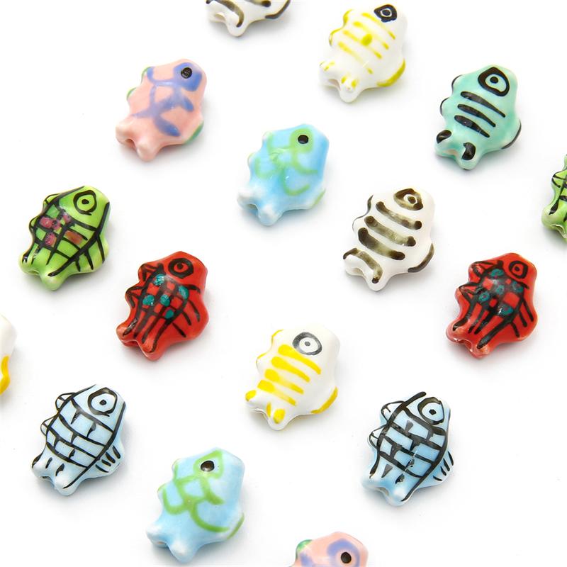2 stk håndmalt keramisk porselen fiskeperler sjarm løse avstandsperler for halskjede øredobber armbånd DIY smykker håndverk
