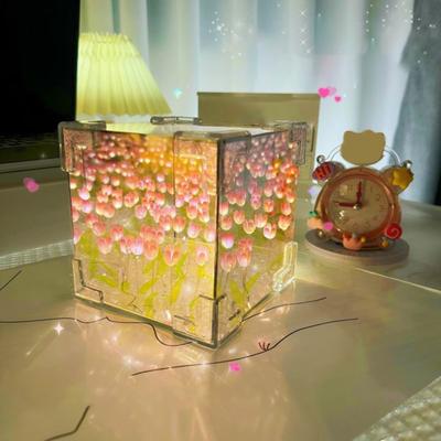 Lucrare manuală DIY Lalele Noapte Lampă cu oglindă de birou Alimentată cu baterie Instalare simplă Ornament de masă cu lumină de flori