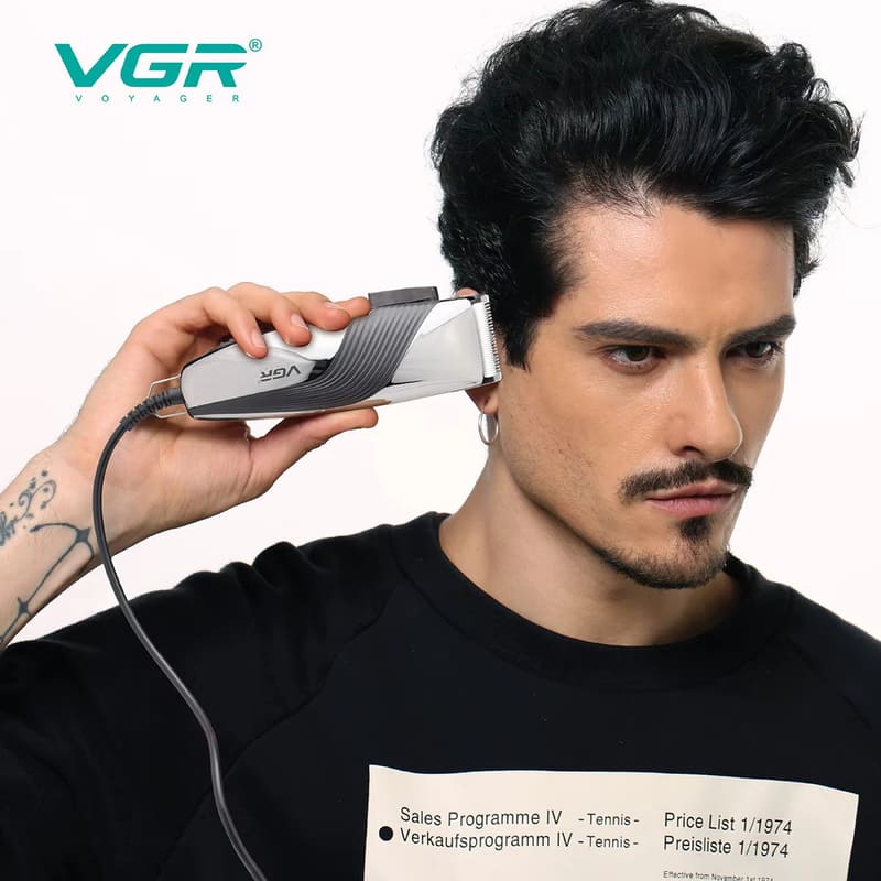VGR 121 Hair Trimmer Adjustable Hair Cutting Machine Professional Oil Head Clipper Electric Haircut Machine Wired Trimmer Clipper Carved Home Clippers
