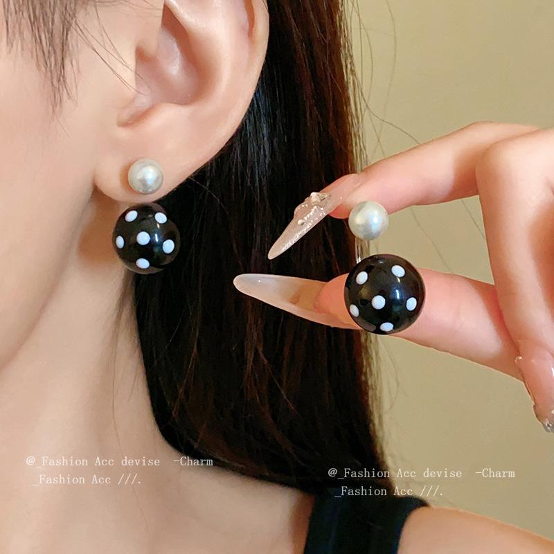 Hong Kong Style Rendering Resin Round Leopard Print Ear Buckle Retro High-end Sense Unique Earrings Personality Temperament Earrings Women