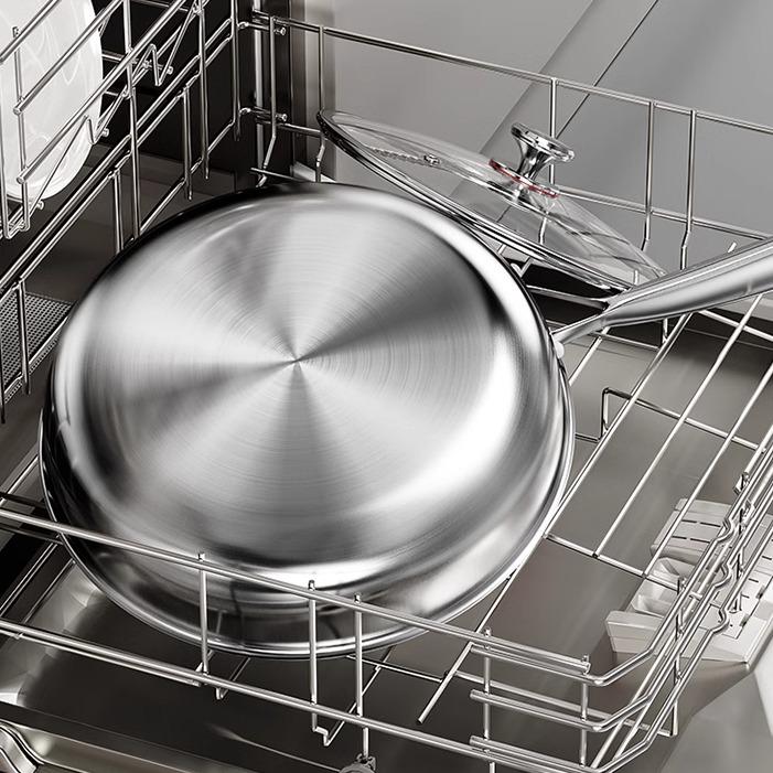 304 Stainless Steel Non-stick Titanium Frying Pan for Steak, Eggs & More