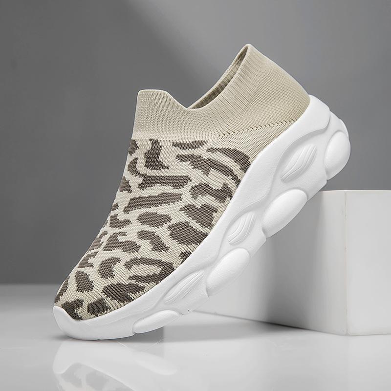 Spring New Large Size Women's Leopard Print Fly-woven Casual Sports Shoes Running Fashion Wide-headed Socks Shoes