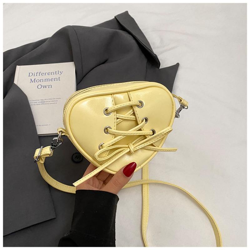 Niche Design Mini Love Messenger Bag Women's Spring and Summer Lady Ballet Style Versatile Shoulder Bag Tide