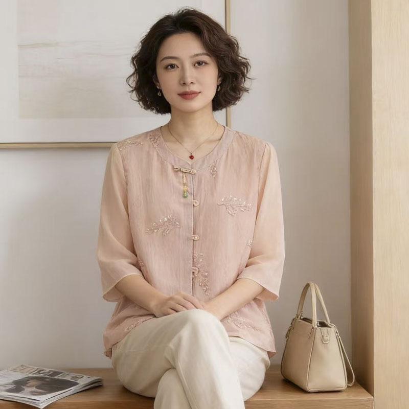 Summer Wear for Middle-Aged and Elderly Mothers: New Chinese Style Embroidered Shirt